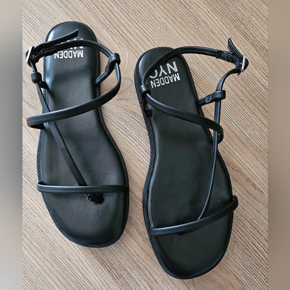 Madden NYC Black Sandals Size 6 - Picture 4 of 5